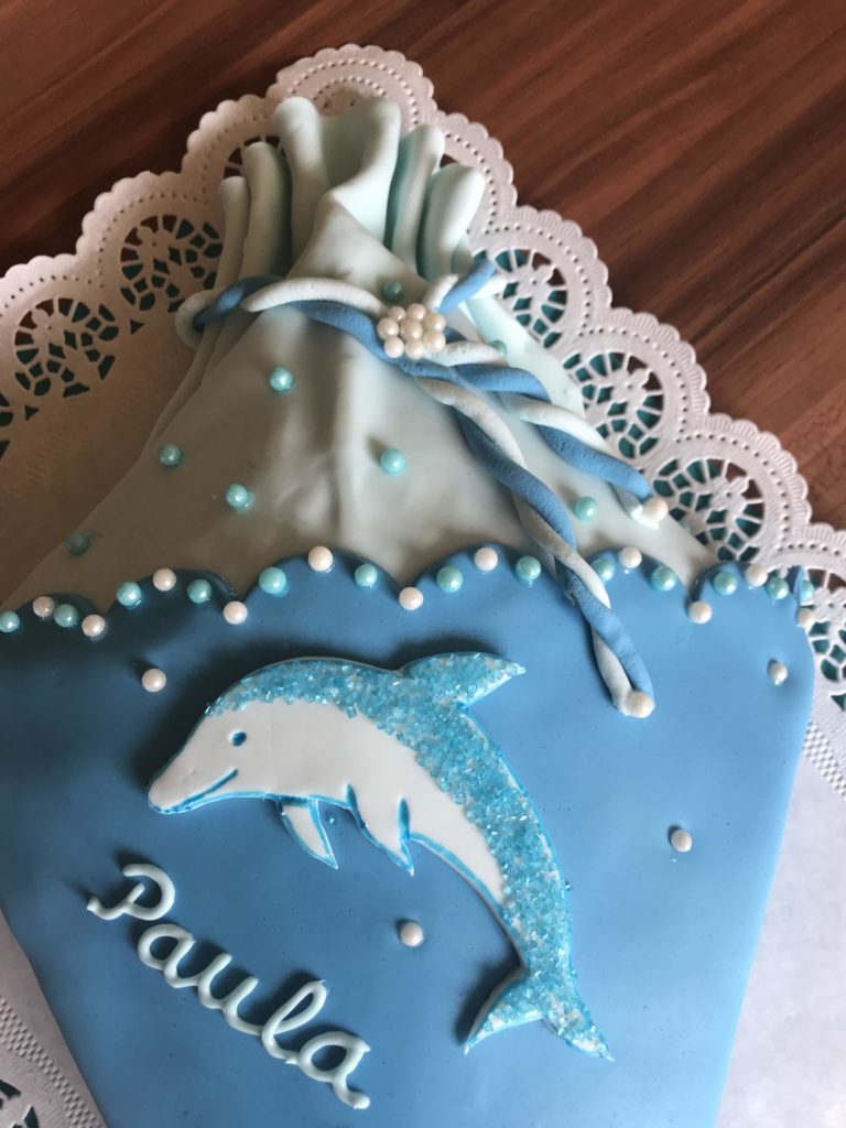 Schultüten Torte Delfin